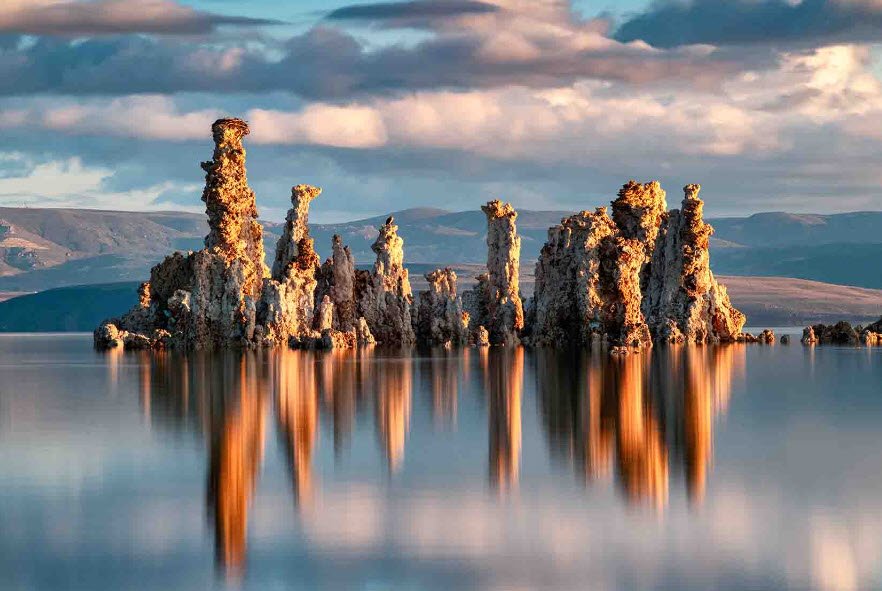 Mono Lake Tufa State Natural Reserve, California, USA